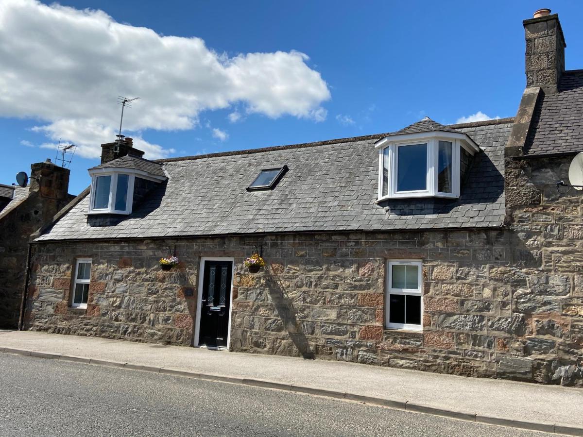 Islas Cottage, A Home In The Heart Of Speyside Дафтаун Экстерьер фото